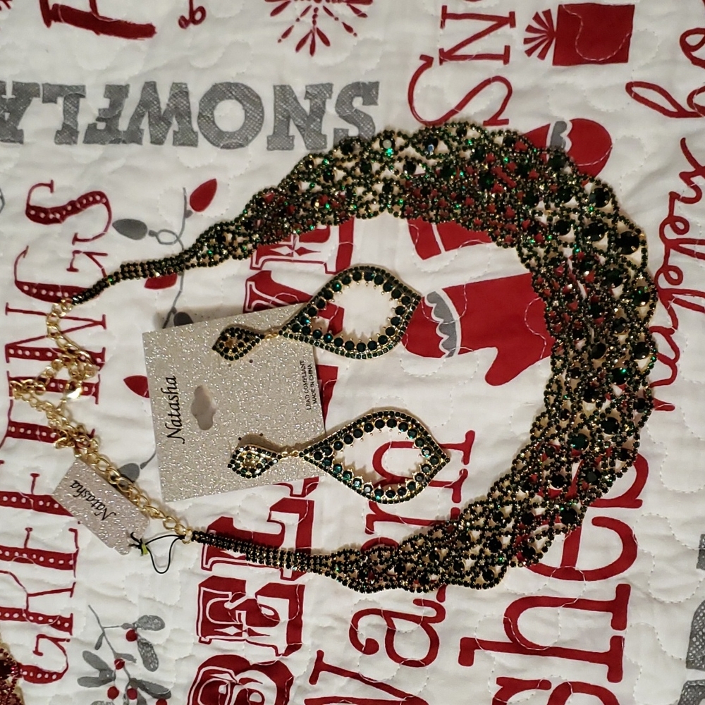 Earrings and necklace set